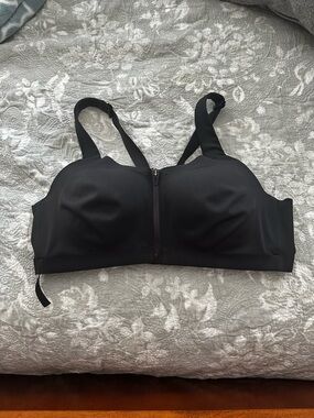 Victoria's Secret Black Front-Zip Sports Support Bra 40D Black